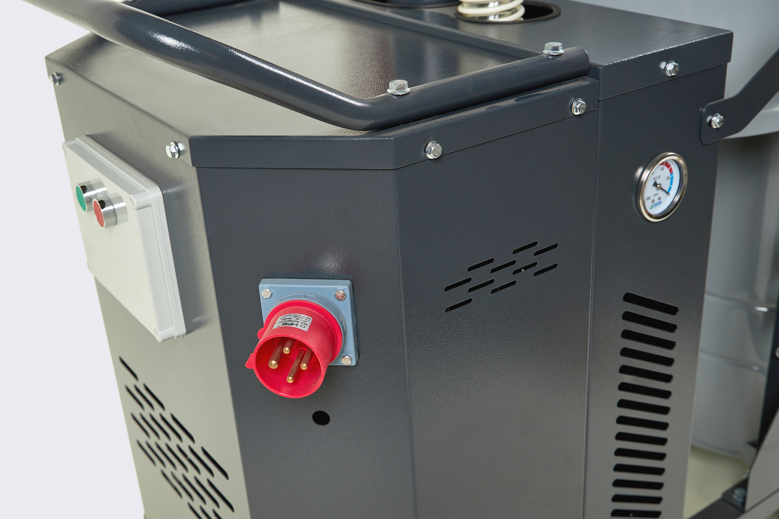 T4000 - трёхфазный промышленный пылесос 380В, 4кВт