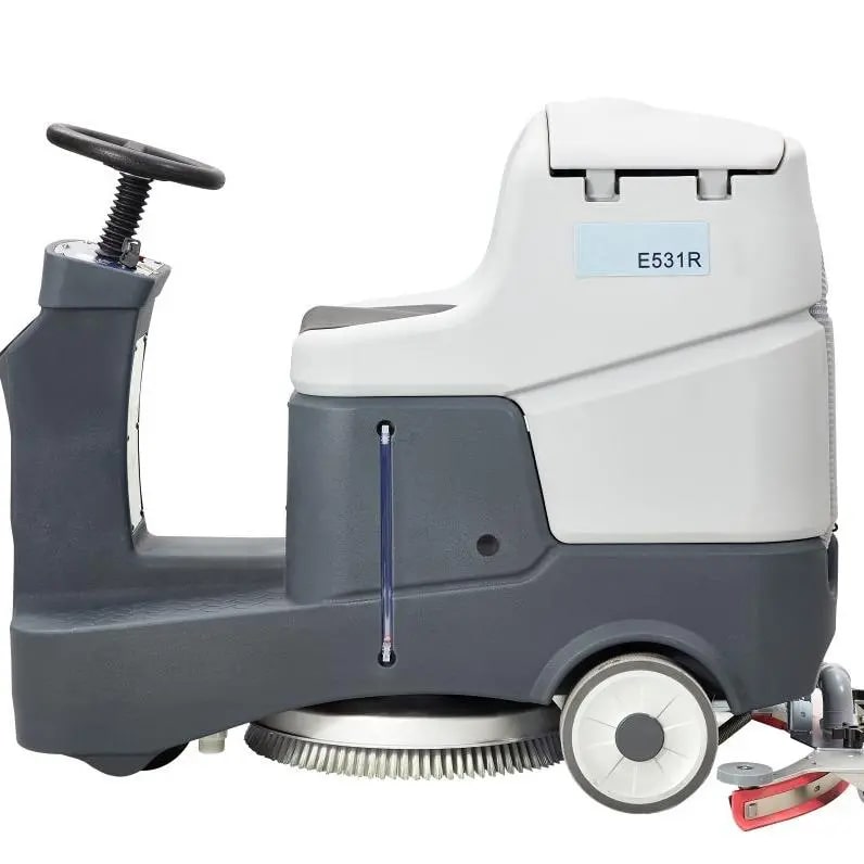 E531R - самоходная поломоечная машина