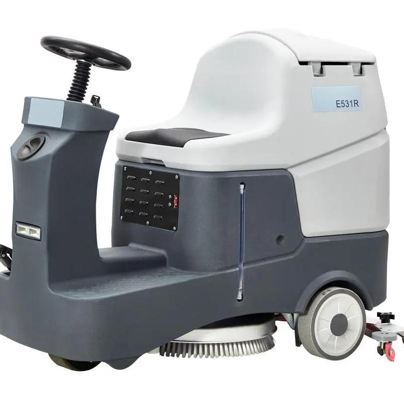 E531R - самоходная поломоечная машина