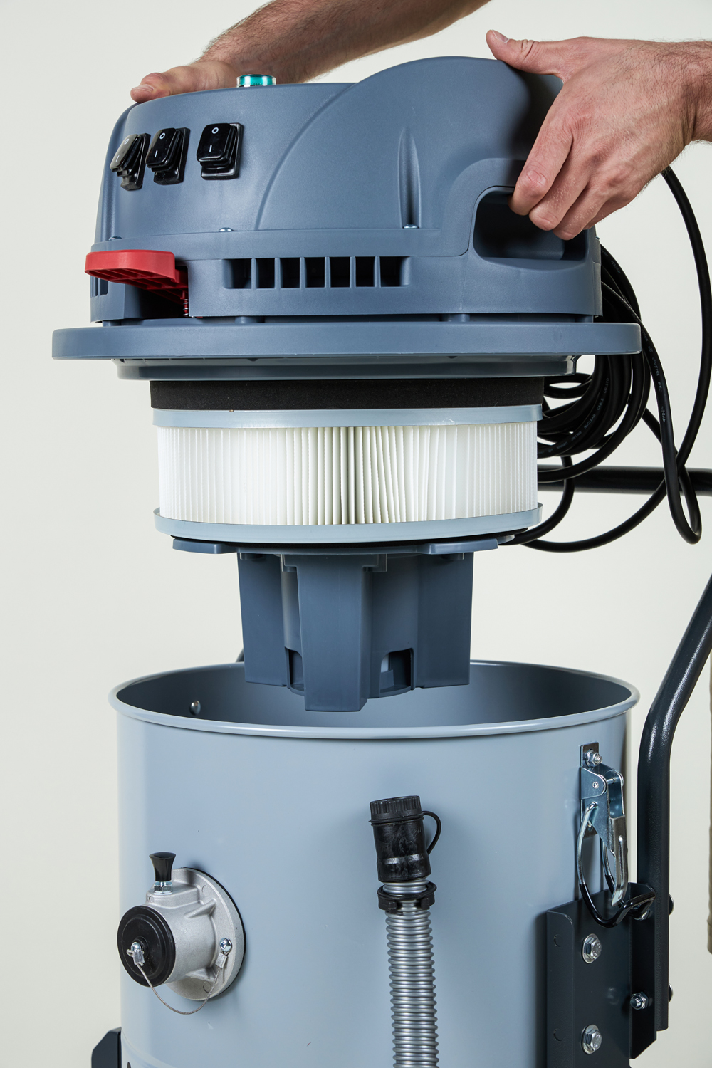 S3 L60 - пылесос для сухой и влажной уборки