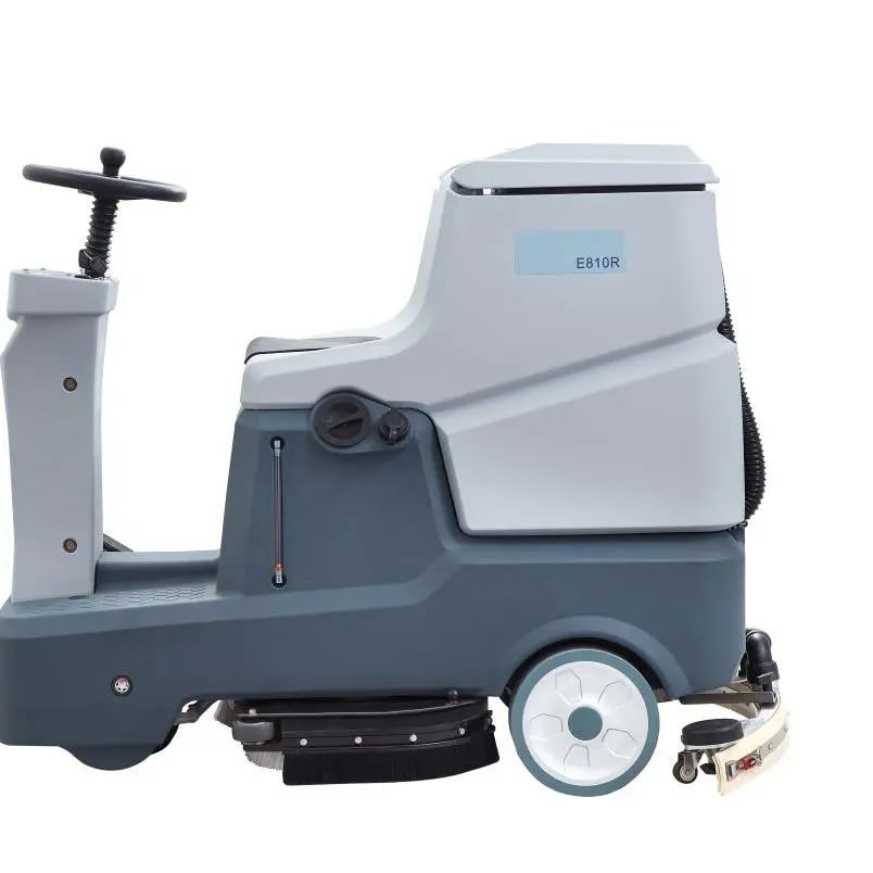 E810R - самоходная поломоечная машина