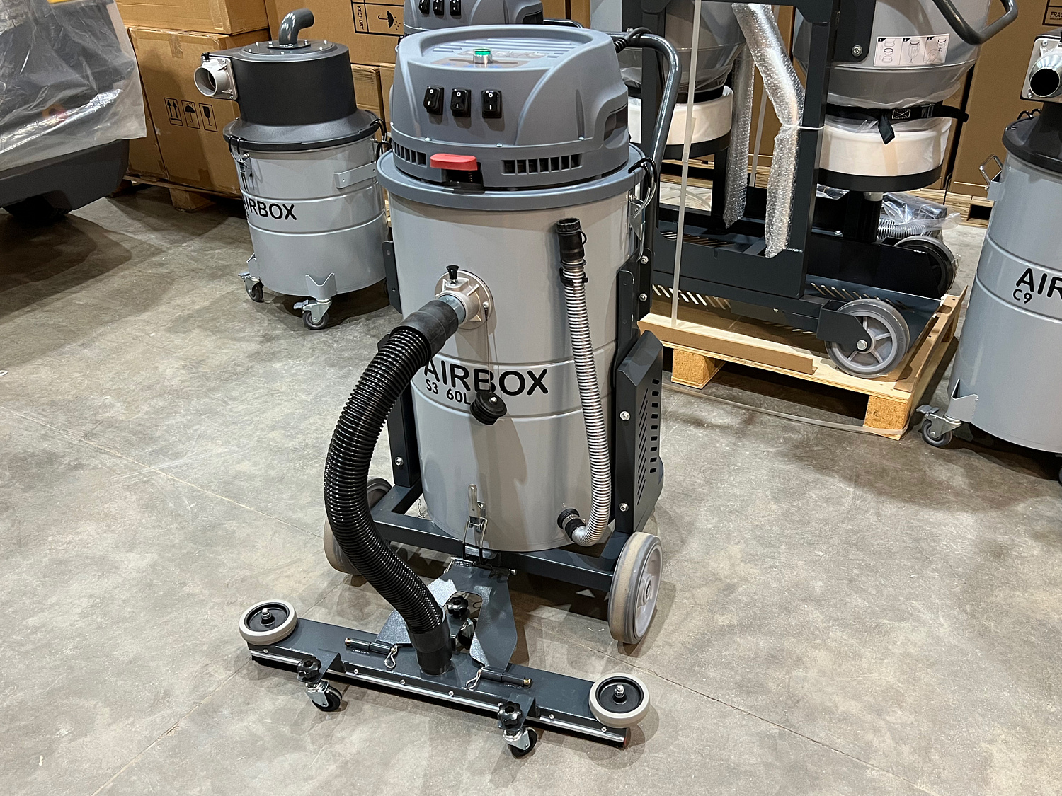 S3 L60 - пылесос для сухой и влажной уборки